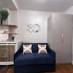 Trocadero Eiffel Tour - Refurbished Furnished Flat