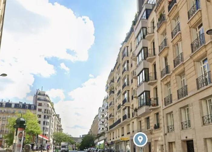 Trocadero Eiffel Tour - Refurbished Furnished Flat