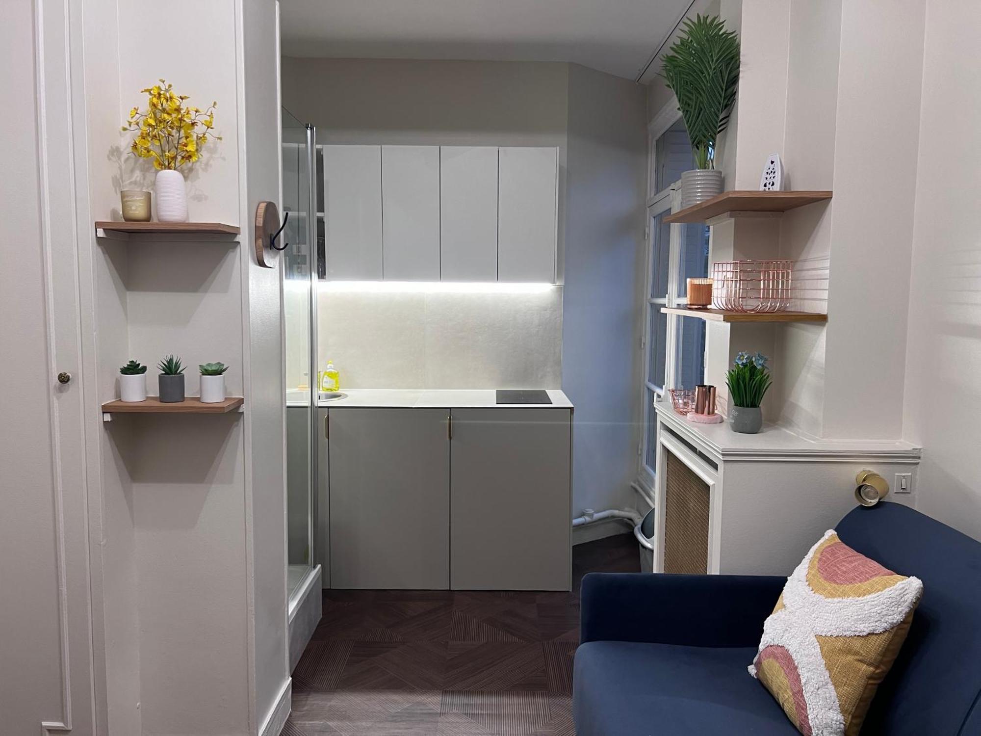 Apartment Trocadero Eiffel Tour - Refurbished Furnished Flat Paris
